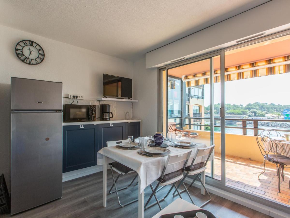 Apartment Les Terrasses Notre Dame Du Port-8 By Interhome กัปเบรอตง ภายนอก รูปภาพ