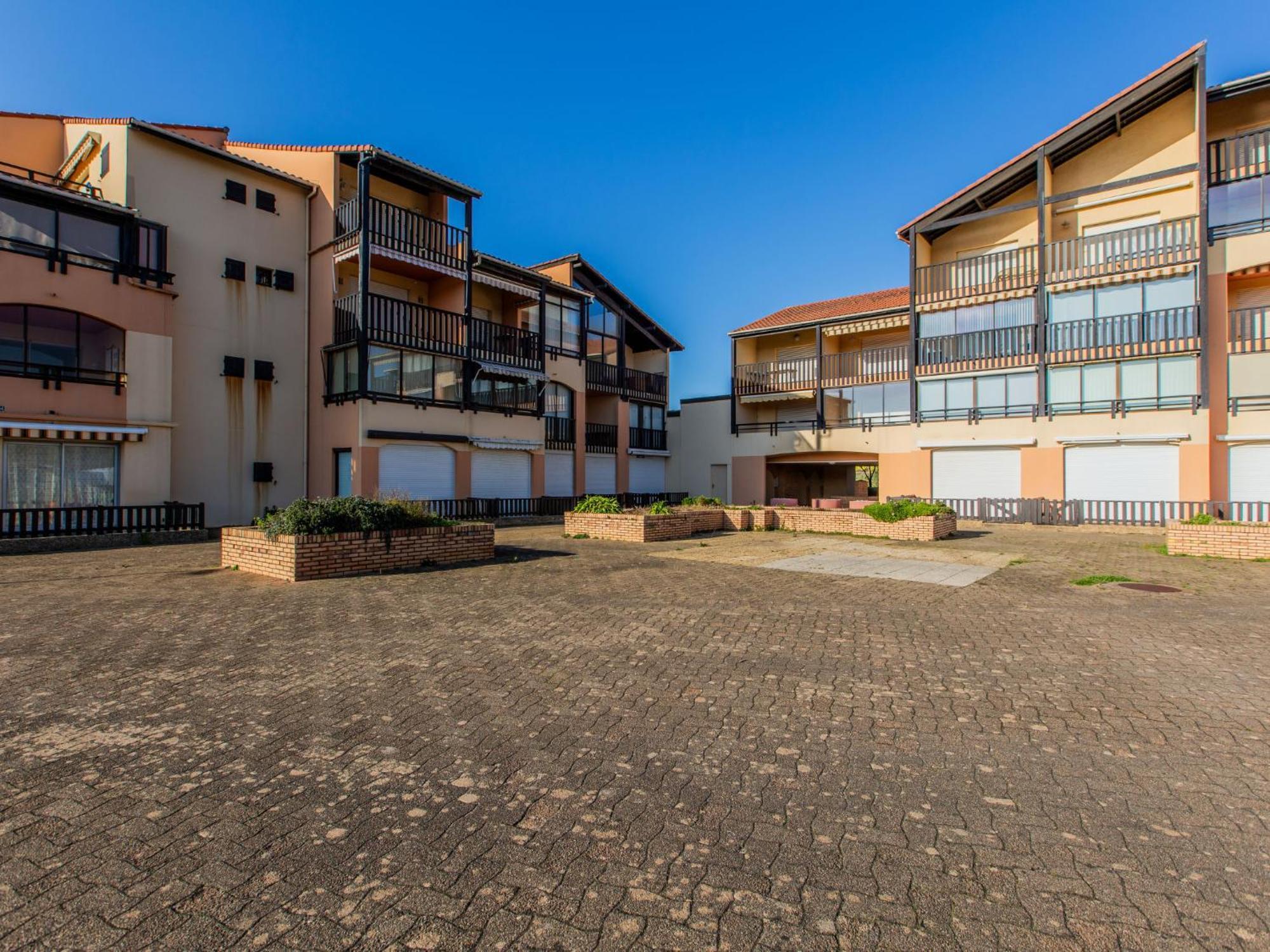 Apartment Les Terrasses Notre Dame Du Port-8 By Interhome กัปเบรอตง ภายนอก รูปภาพ